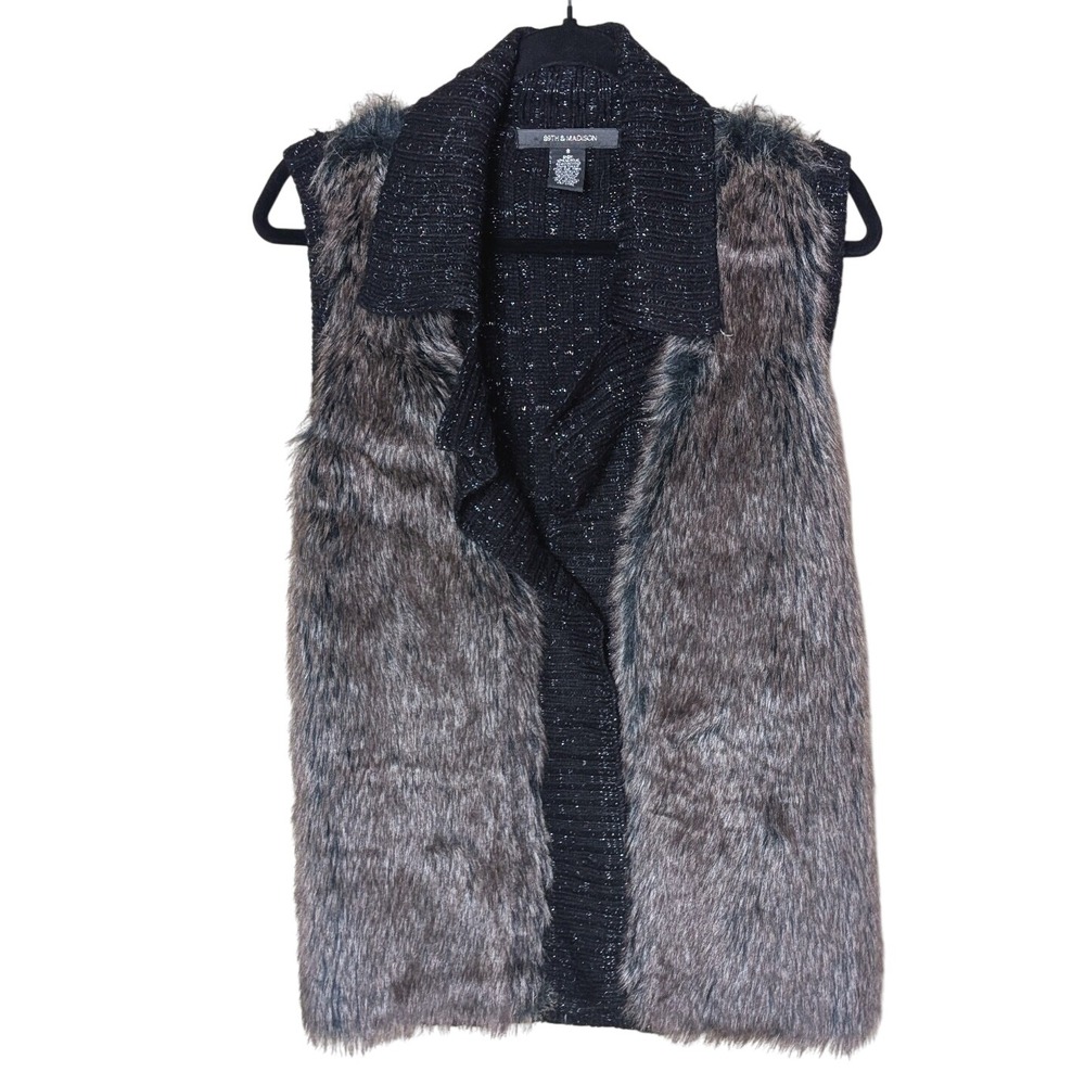 89th & Madison Faux Fur Vest Sz Small Black Knit Open Front Gray Fur Trim Boho
